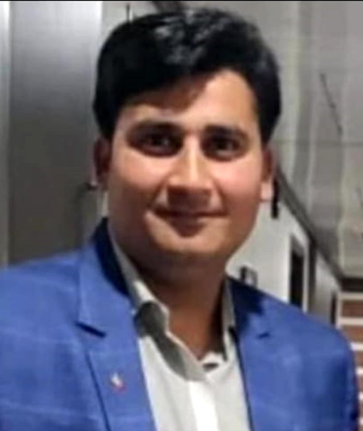 अतुल राजा। अतुल राजा।