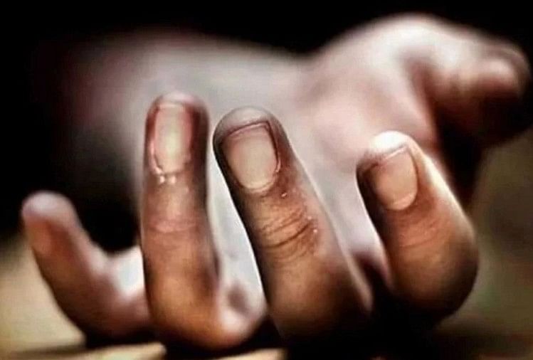 Sept autres villageois sont morts à cause de la fièvre à Ghatampur