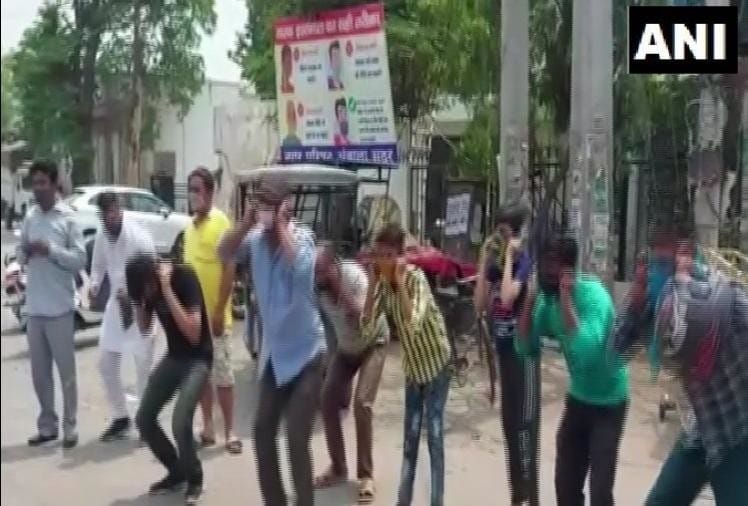 उल्लंघन: अंबाला में बाहर घूम रहे युवकों से पुलिस ने करवाई उठक-बैठक, दी चेतावनी 