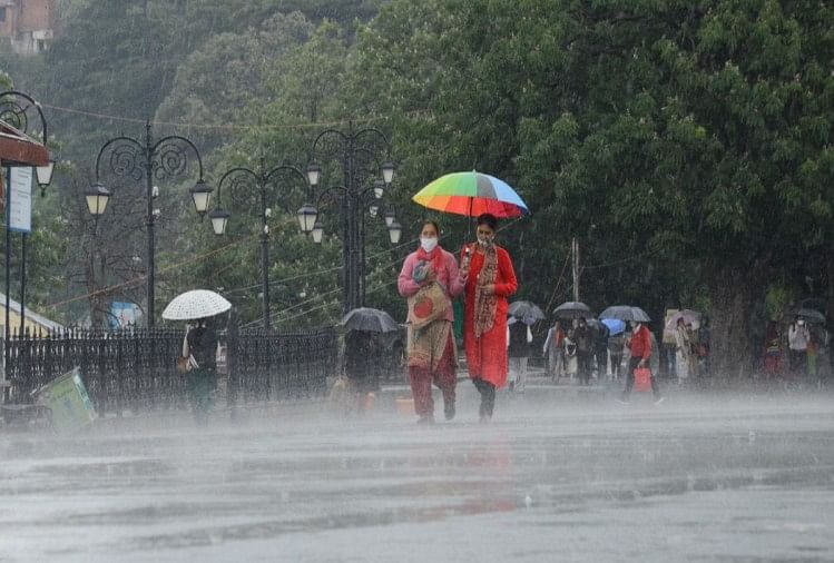 Torrential Rain Likely At Many Places In North India Till Monday Morning Says Imd - आईएमडी का अनुमान: सोमवार सुबह तक उत्तर भारत में कई जगह हो सकती है मूसलाधार बारिश -