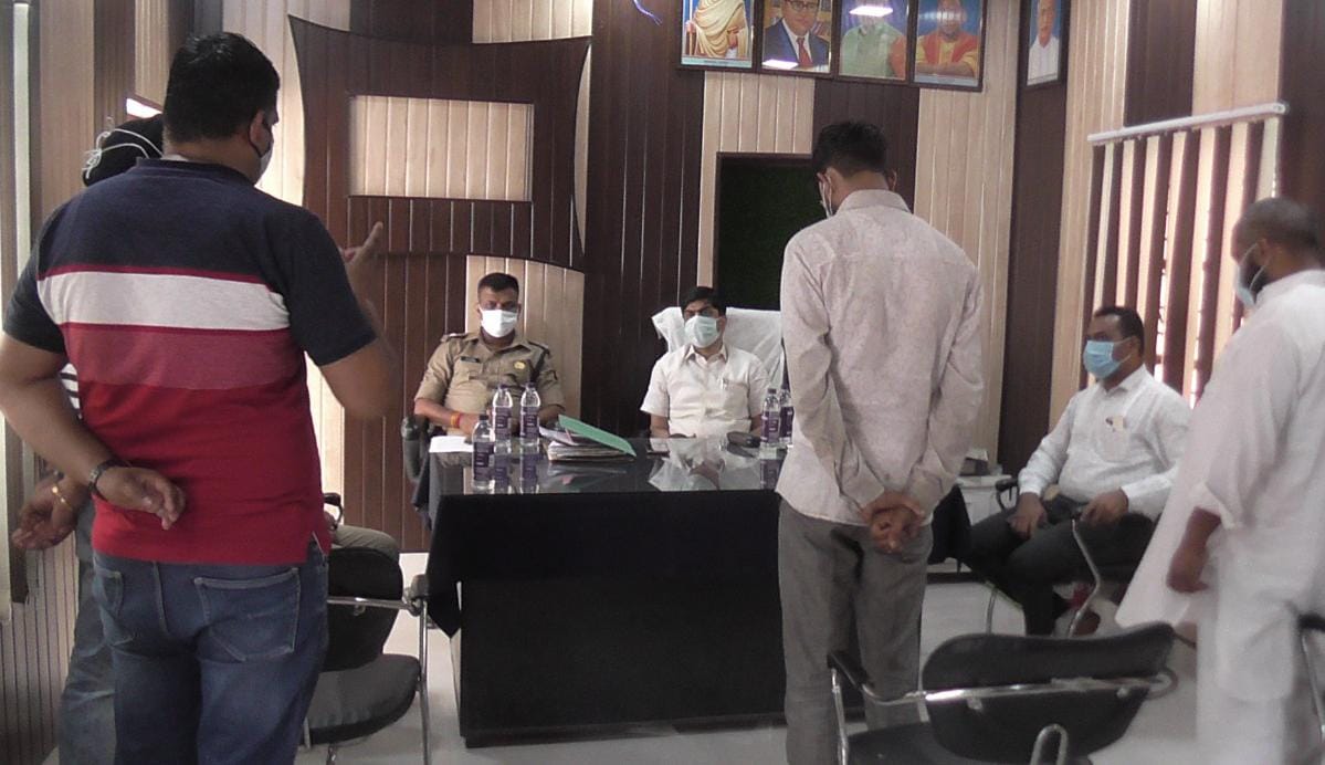बिहारीगढ़ थाने में उत्तराखंड से फर्जी प्रपत्रों पर किए जा रहे खनिज के परिवहन के मामले में जानकार?