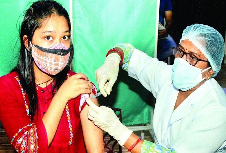 La vaccination des 15 à 17 ans commencera lundi à Agra