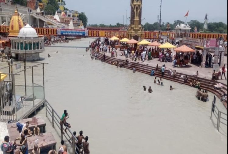 हरिद्वार : सोमवती अमावस्या आज, स्नान की कोई पाबंदी नहीं, हरकी पैड़ी समेत सभी घाटों पर श्रद्धालु लगा सकेंगे डुबकी