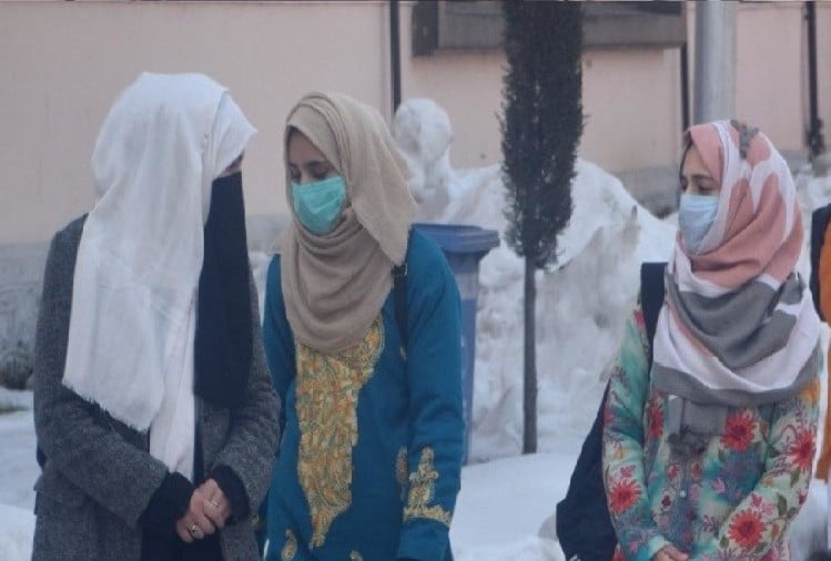 J&k's Gross Enrollment Ratio In Higher Education Is 5.3% Higher Than National Average - जम्मू-कश्मीर: उच्च शिक्षा में प्रदेश का सकल नामांकन अनुपात राष्ट्रीय औसत से 5.3 फीसदी अधिक - Vimarsana News