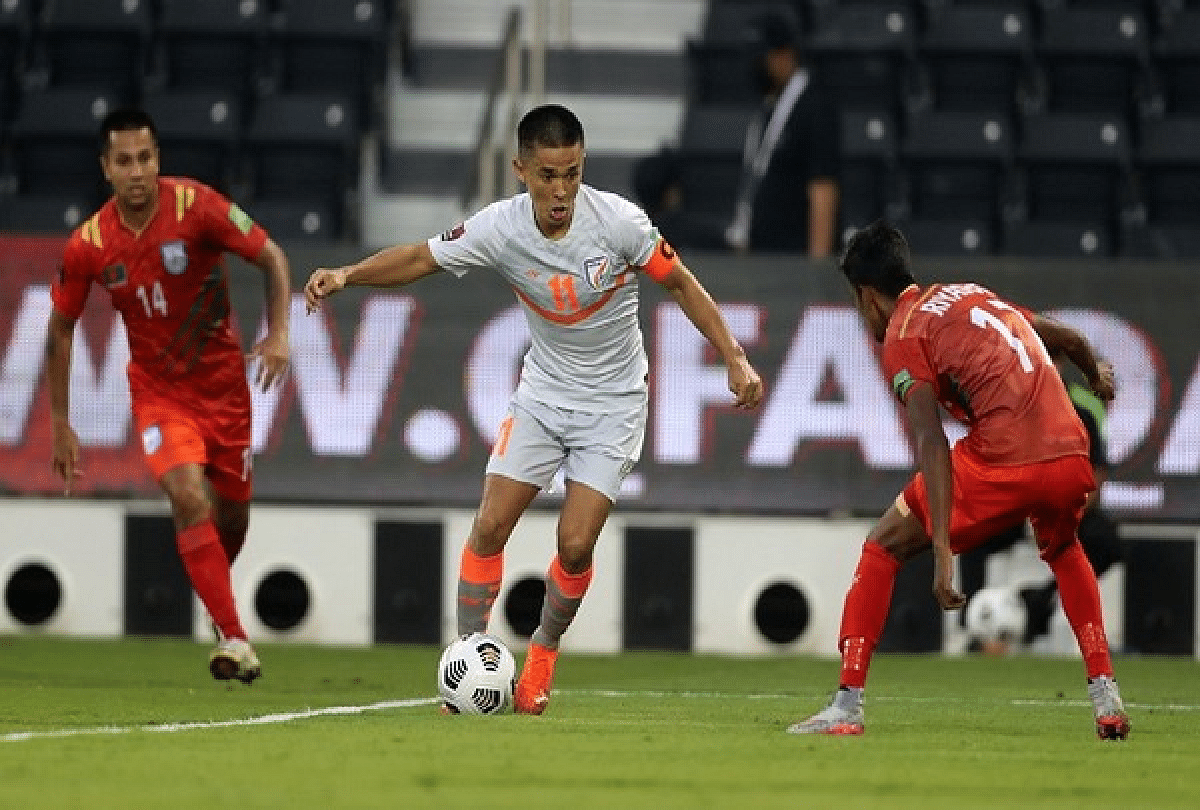 Indian Footballer Sunil Chetri Surpasses Messis Tally To Become 2nd Highest Goalscorer In International Matches फ टब ल अ तरर ष ट र य म च म सबस ज य द ग ल कर द सर न बर पर आए स न ल