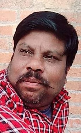 शिक्षामित्र दिनेश चंद्र (फाइल फोटो)