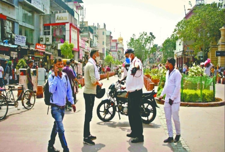 वाहनों पर पाबंदी : पहले दिन नरमी, कल से चालान