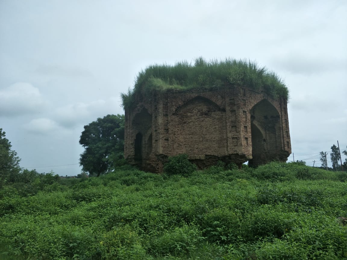 लखनौती का मकबरा लखनौती का मकबरा