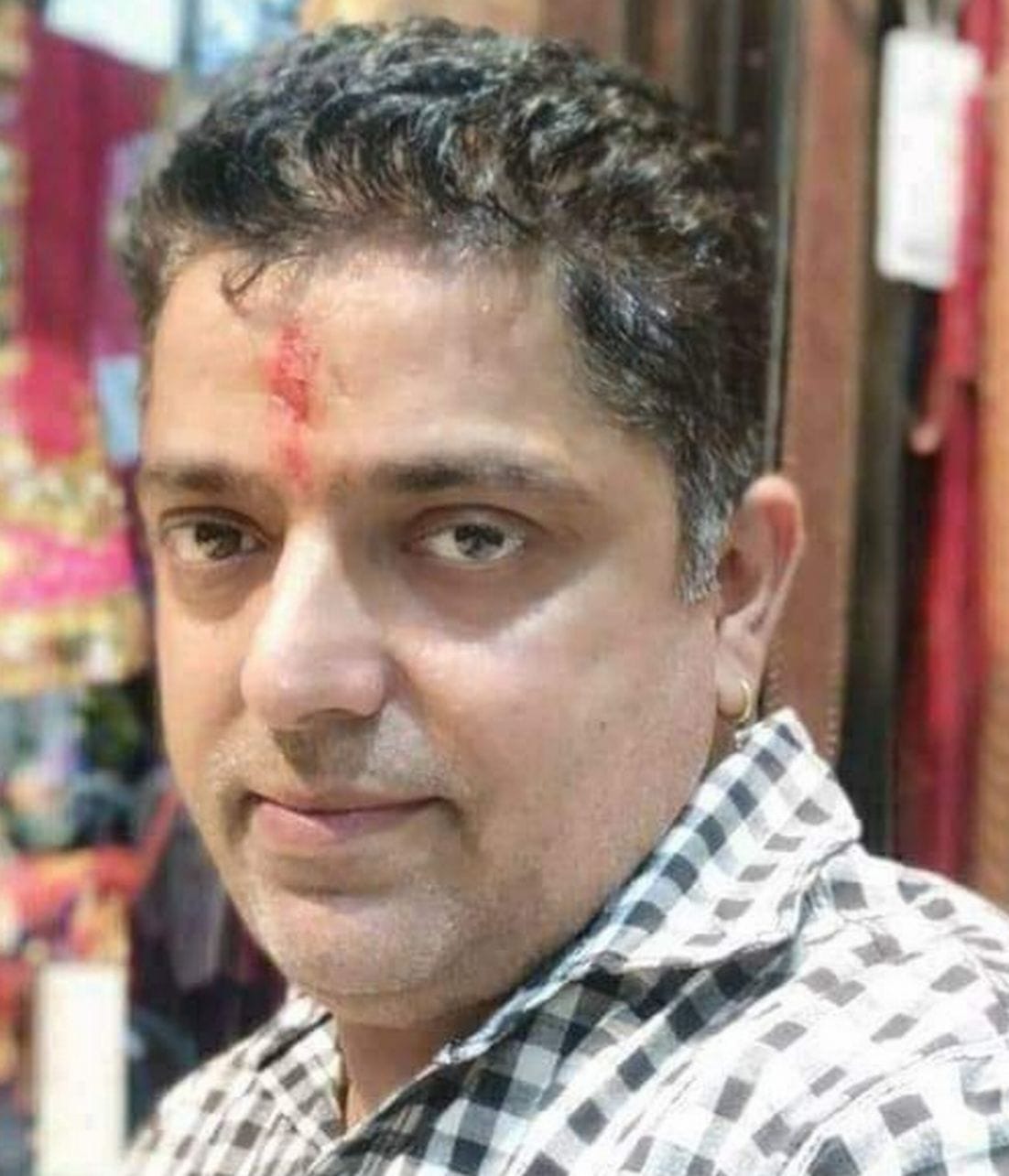 काशीपुर के व्यापारी, मुकेश पाहवा।
