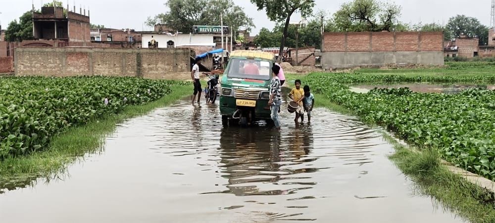 development of croers in district headquarters manjhanpur drowned in one day rain development of croers in district headquarters manjhanpur drowned in one day rain