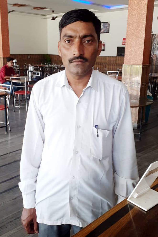 अंजीर के बागवान सुधीर सैनी अंजीर के बागवान सुधीर सैनी
