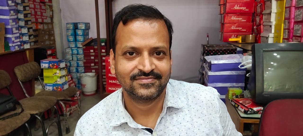 नितिन गोयल, शूज विक्रेता नितिन गोयल, शूज विक्रेता
