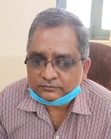 हाथरस : डॉ. वीरेंद्र सिंह, प्रभारी कोविड-एल-टू अस्पताल हाथरस : डॉ. वीरेंद्र सिंह, प्रभारी कोविड-एल-टू अस्पताल