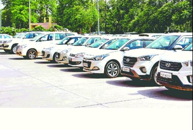 पुलिस को मिली बड़ी कामयाबी: चार अंतरराज्यीय चोरों को किया गिरफ्तार, 21 लग्जरी कारें बरामद