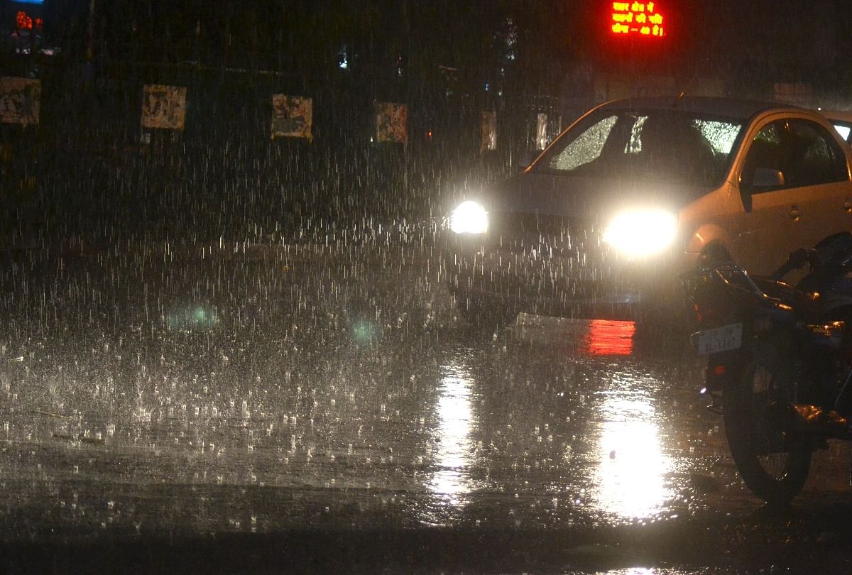 Delhi Weather Update: Imd Alert For Rain In Delhi Ncr, People Get Relief  From Heat - बारिश का अलर्ट: दिल्ली-एनसीआर में फिर होगी बरसात, बीती रात भी  गिरी थीं राहत की बूंदें -