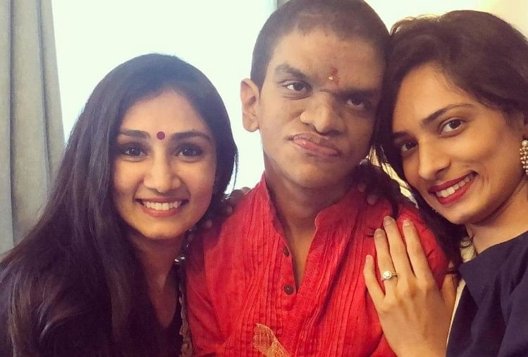 शोले: 'सांभा डाकू' का ये है प्यारा सा परिवार, दूसरी बेटी खूबसूरती में देती  है अभिनेत्रियों को मात - Entertainment News: Amar Ujala