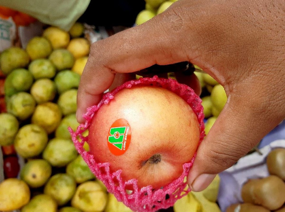 Fruits Prices Increase Due To Petrol And Diesel Rise In Varanasi