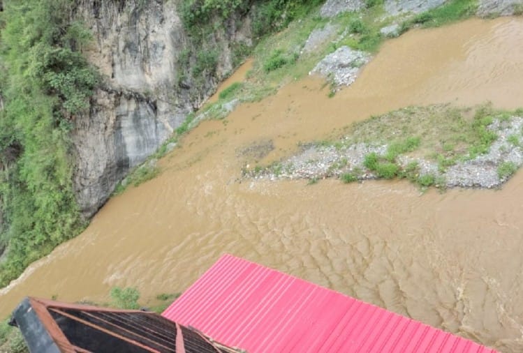 रिचार्ज हुए पेयजल स्रोत, 400 योजनाएं चालू