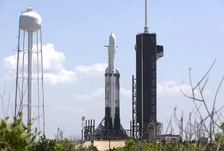 Nasa Selects Spacex For Jupiter Moon Mission - योजना: दो साल बाद बृहस्पति ग्रह पर रॉकेट भेजेगा नासा, एलन मस्क की कंपनी स्पेसएक्स संग किया करार - Vimarsana News