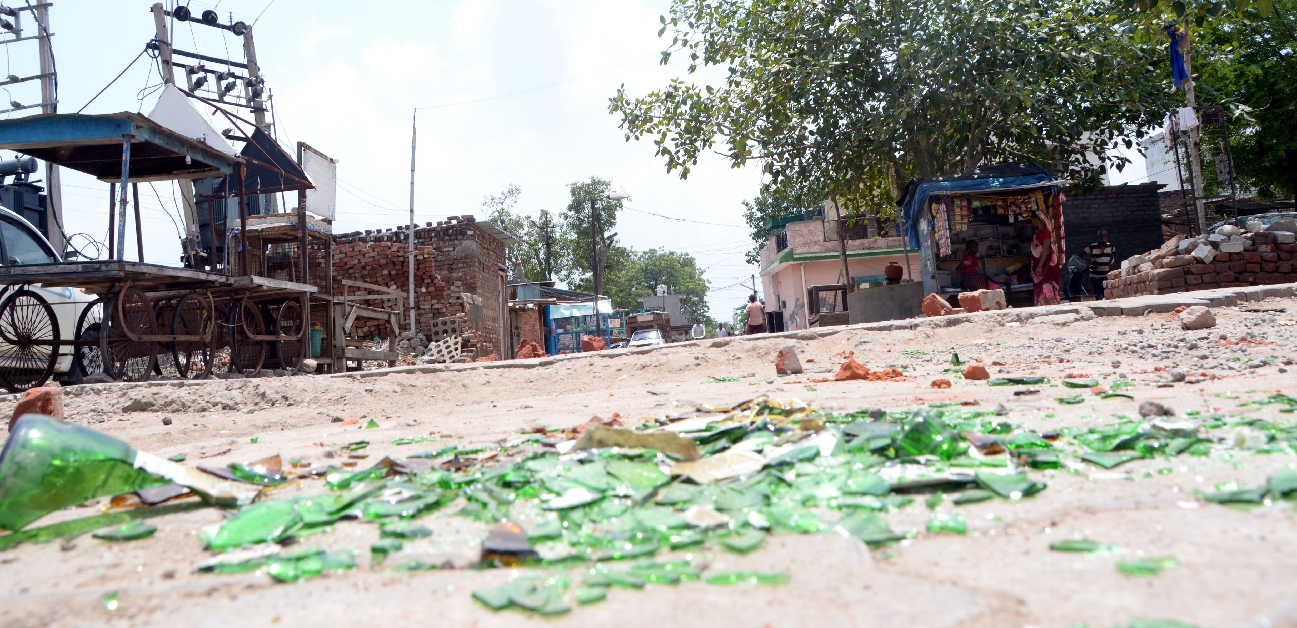 Bullying of miscreants in Indira Colony, attacked after entering the house of Divyang couple after firing Bullying of miscreants in Indira Colony, attacked after entering the house of Divyang couple after firing