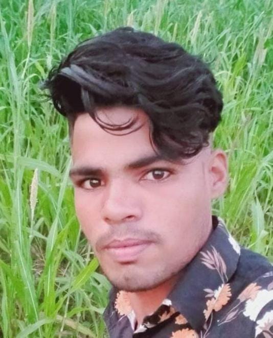 मृतक लोकेंद्र का फाइल फोटो । मृतक लोकेंद्र का फाइल फोटो ।