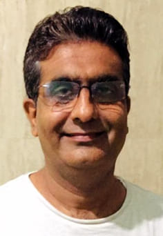 कपड़ा व्यापारी अमन तनेजा कपड़ा व्यापारी अमन तनेजा