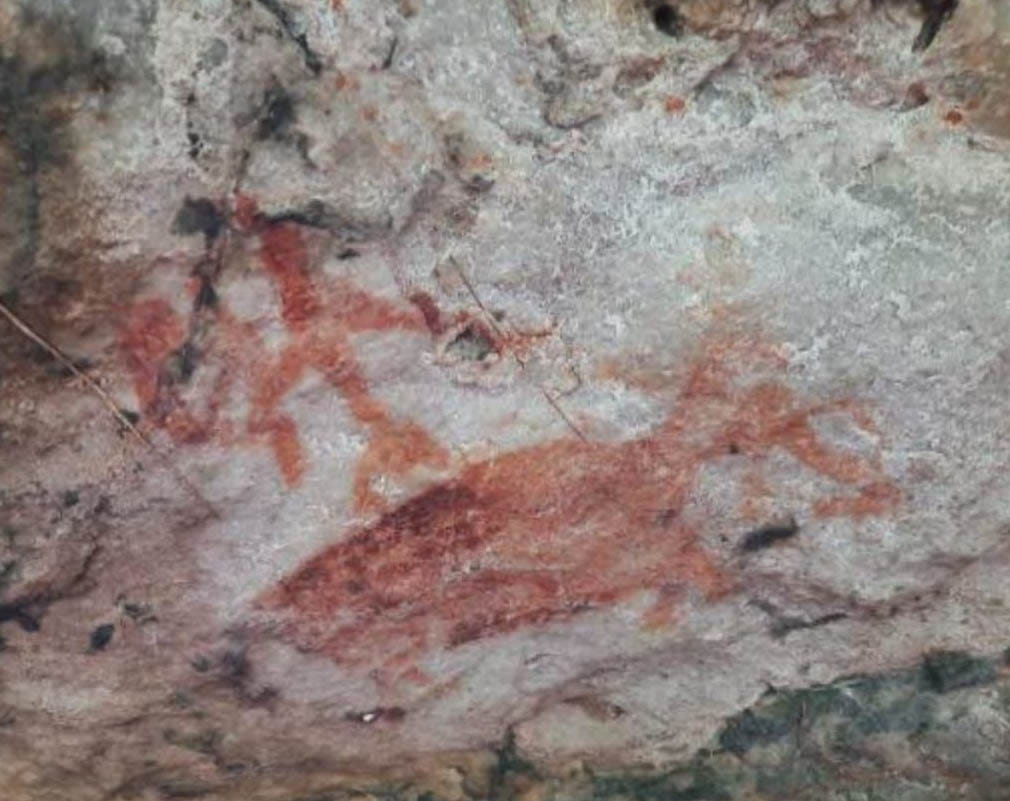 30 thousand old rock paintings found in Bakswaha 30 thousand old rock paintings found in Bakswaha