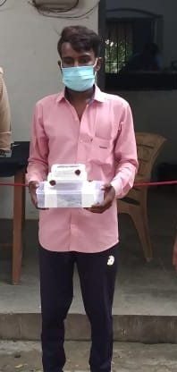 अंतू पुलिस द्वारा मुठभेड़ में गिरफ्तार बदमाश। संवाद अंतू पुलिस द्वारा मुठभेड़ में गिरफ्तार बदमाश। संवाद