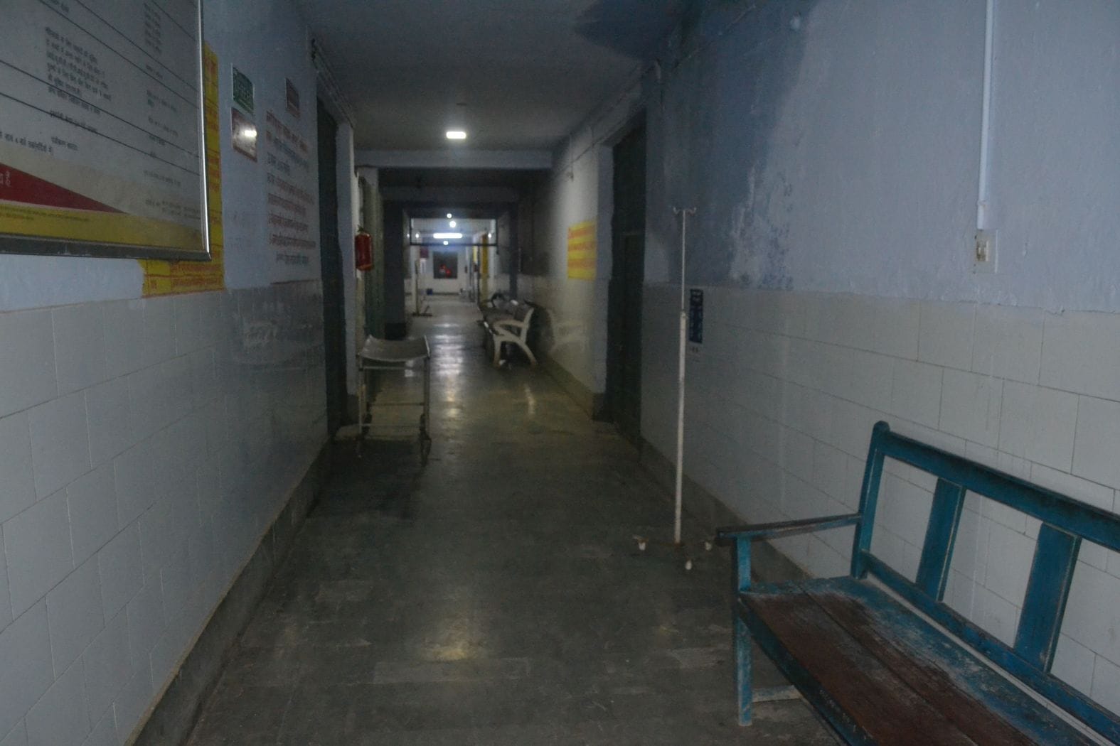 अंबेडकरनगर में सन्नाटे में डूबी टांडा सीएचसी अंबेडकरनगर में सन्नाटे में डूबी टांडा सीएचसी