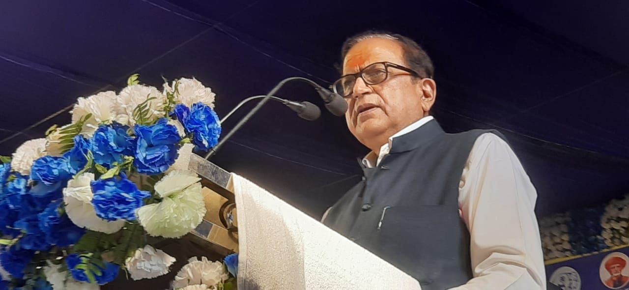 राबर्ट्सगंज रामलीला मैदान में बसपा प्रबुद्ध वर्ग सम्मेलन को संबोधित करते राष्ट्रीय महासचिव सत? राबर्ट्सगंज रामलीला मैदान में बसपा प्रबुद्ध वर्ग सम्मेलन को संबोधित करते राष्ट्रीय महासचिव सत?