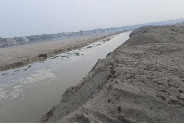 The Design Of The Canal Built On The Sand Across The Ganges Will Change The Team Of Experts Will Investigate In Varanasi व र णस ग ग प र र त पर बन नहर क