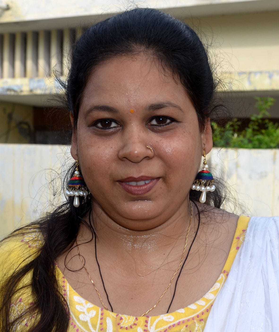 रश्मी आनंद निवासी आगरा रोड एडीए।