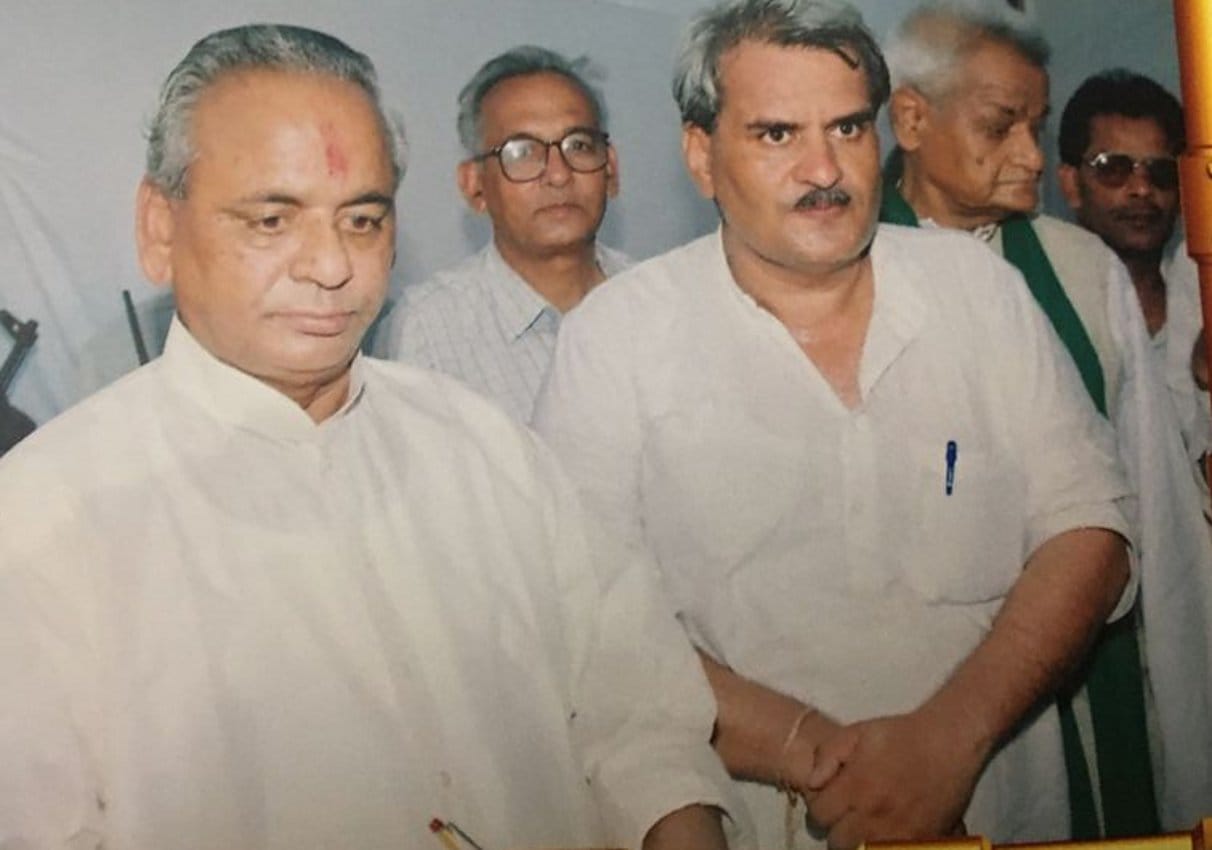 पूर्व मंत्री सुधीर बालियान के शाहपुर आवास पर पूर्व सीएम कल्याण सिंह। फाइल फोटो