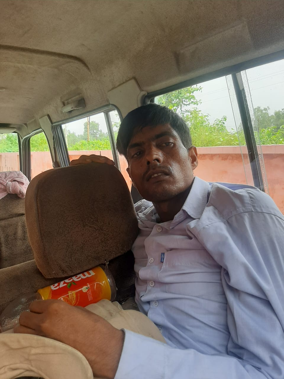 मुठभेड़ में पकड़ा गया बदमाश मुठभेड़ में पकड़ा गया बदमाश