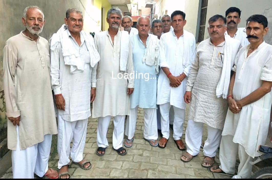 चौसाना में मुजफ्फरनगर में आयोजित किसान रैली के लिए के लिये जनसंपर्क करते संयुक्त किसान मोर्चा क?