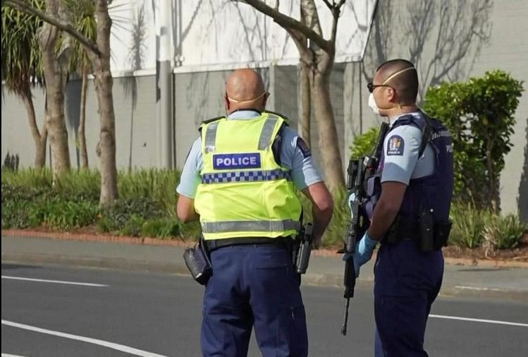 The incident happened at a supermarket in Auckland, New Zealand.