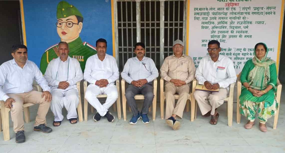 डुडीवाला किशनपुरा राजकीय स्कूल का स्टाफ। डुडीवाला किशनपुरा राजकीय स्कूल का स्टाफ।