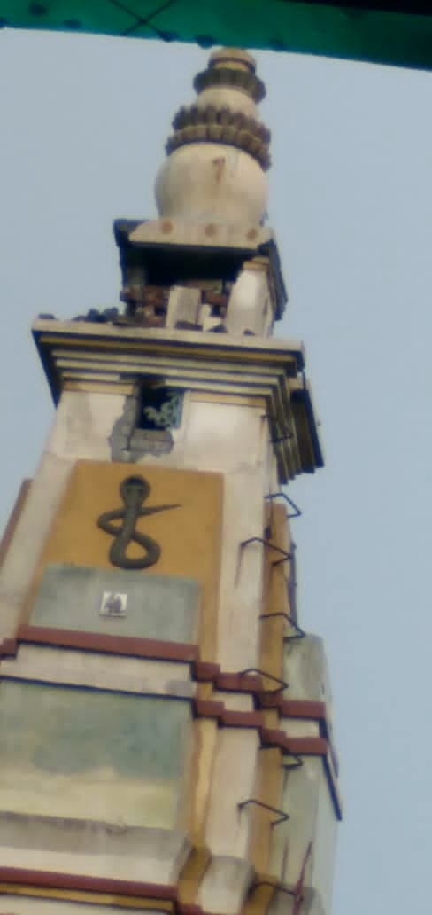 205ः मदनपुर गांव के शिव मंदिर पर गिरी आकाशीयं बिजली । 205ः मदनपुर गांव के शिव मंदिर पर गिरी आकाशीयं बिजली ।