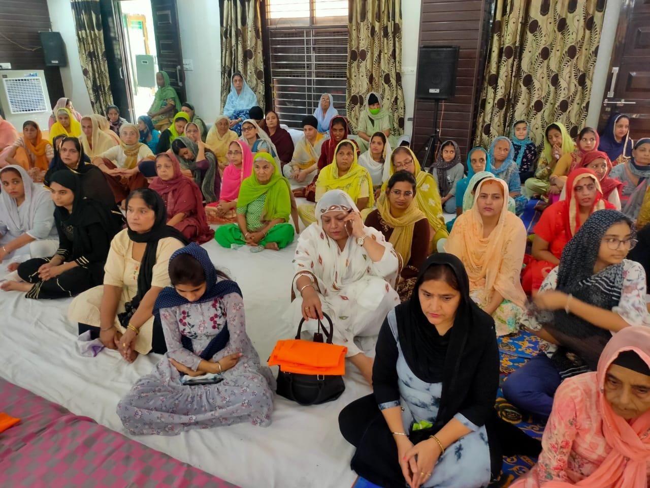9 divaseey samaagam ke antim din umada shraddha ka sailaab