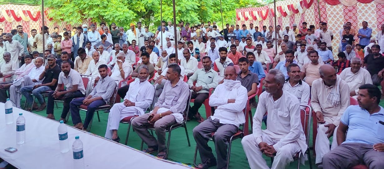 थानाभवन के गांव चंदेनामाल में आयोजित कार्यक्रम में भाग लेते ग्रामीण थानाभवन के गांव चंदेनामाल में आयोजित कार्यक्रम में भाग लेते ग्रामीण