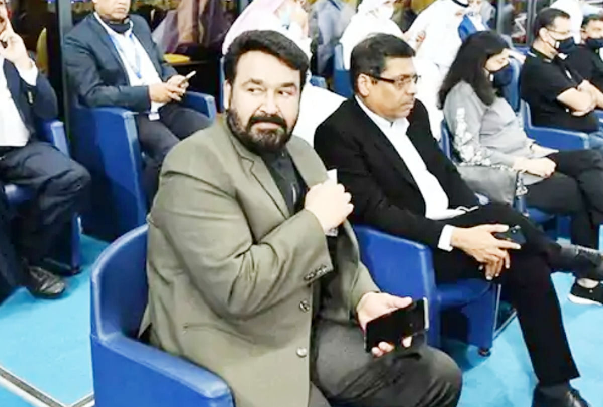 मोहनलाल आईपीएल 2020 के दौरान स्टेडियम में दिखे थे।