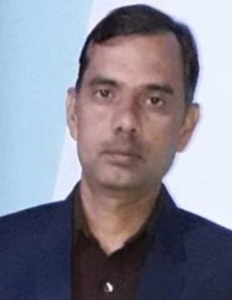 हाथरस : पुष्पेंद्र कुमार, शिक्षक। संवाद हाथरस : पुष्पेंद्र कुमार, शिक्षक। संवाद