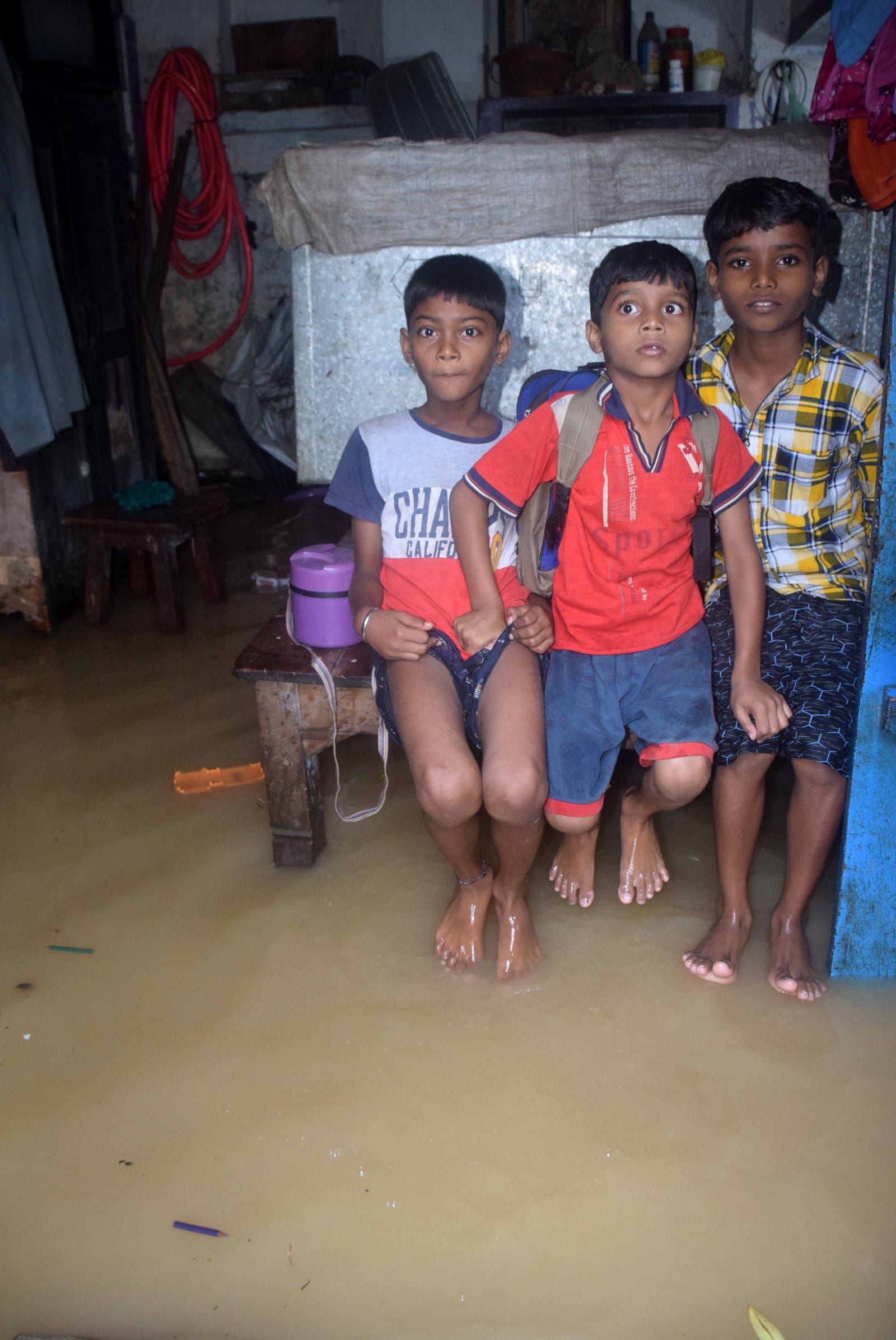 बारिश बागेश्वर नगर एक घर में घुसा पानी। बारिश बागेश्वर नगर एक घर में घुसा पानी।