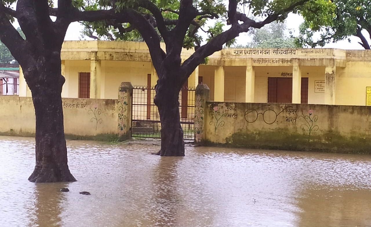 Disaster rain: Dozens of houses landed, three including woman died