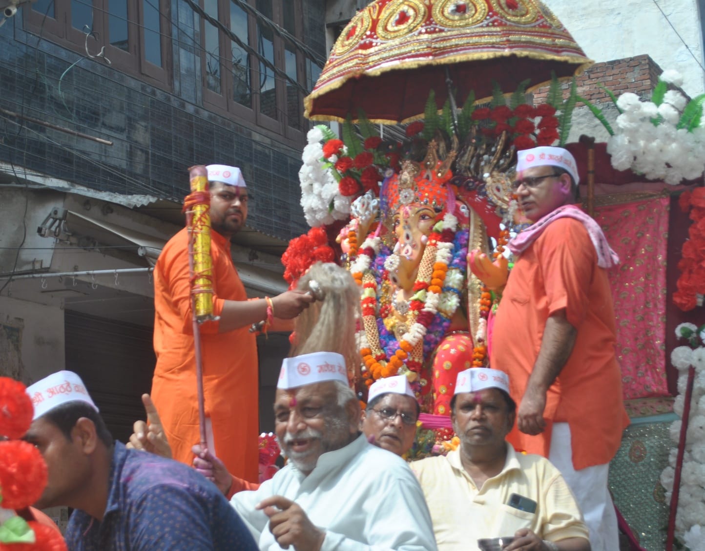 ामली में श्री गणेश विसर्जन के दोरान निकली शोभा यात्रा ामली में श्री गणेश विसर्जन के दोरान निकली शोभा यात्रा