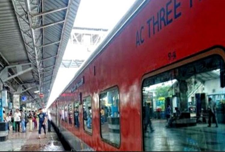 Four Persons Arrested For Alleged Gangrape With A Woman Onboard  Lucknowmumbai Pushpak Express - कार्रवाई: लखनऊ-मुंबई पुष्पक एक्सप्रेस में 20  साल की लड़की से सामूहिक दुष्कर्म, पुलिस ने ...