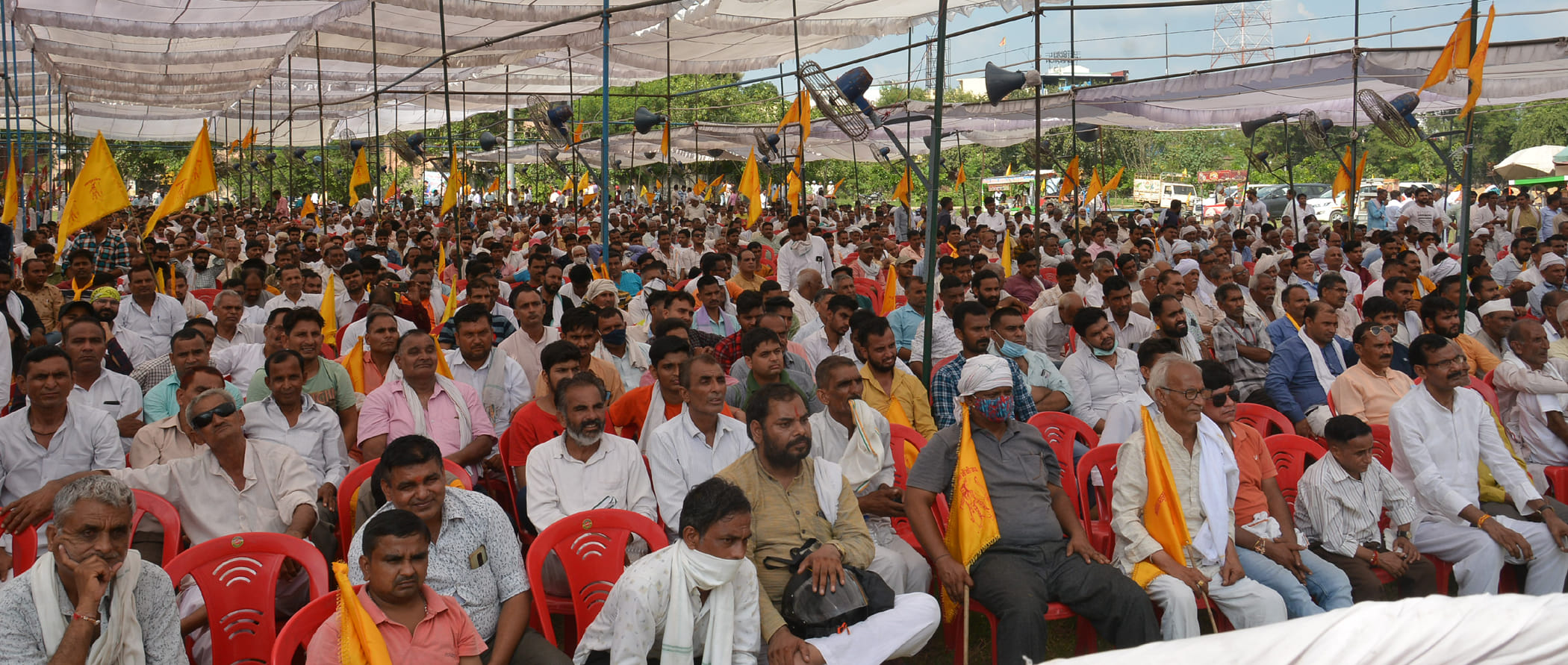 मुजफ्फरनगर में ब्राह्मण सम्मेलन में मौजूद भीड़। मुजफ्फरनगर में ब्राह्मण सम्मेलन में मौजूद भीड़।