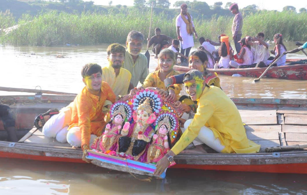 Ganpati's farewell...every eye cried Ganpati's farewell...every eye cried