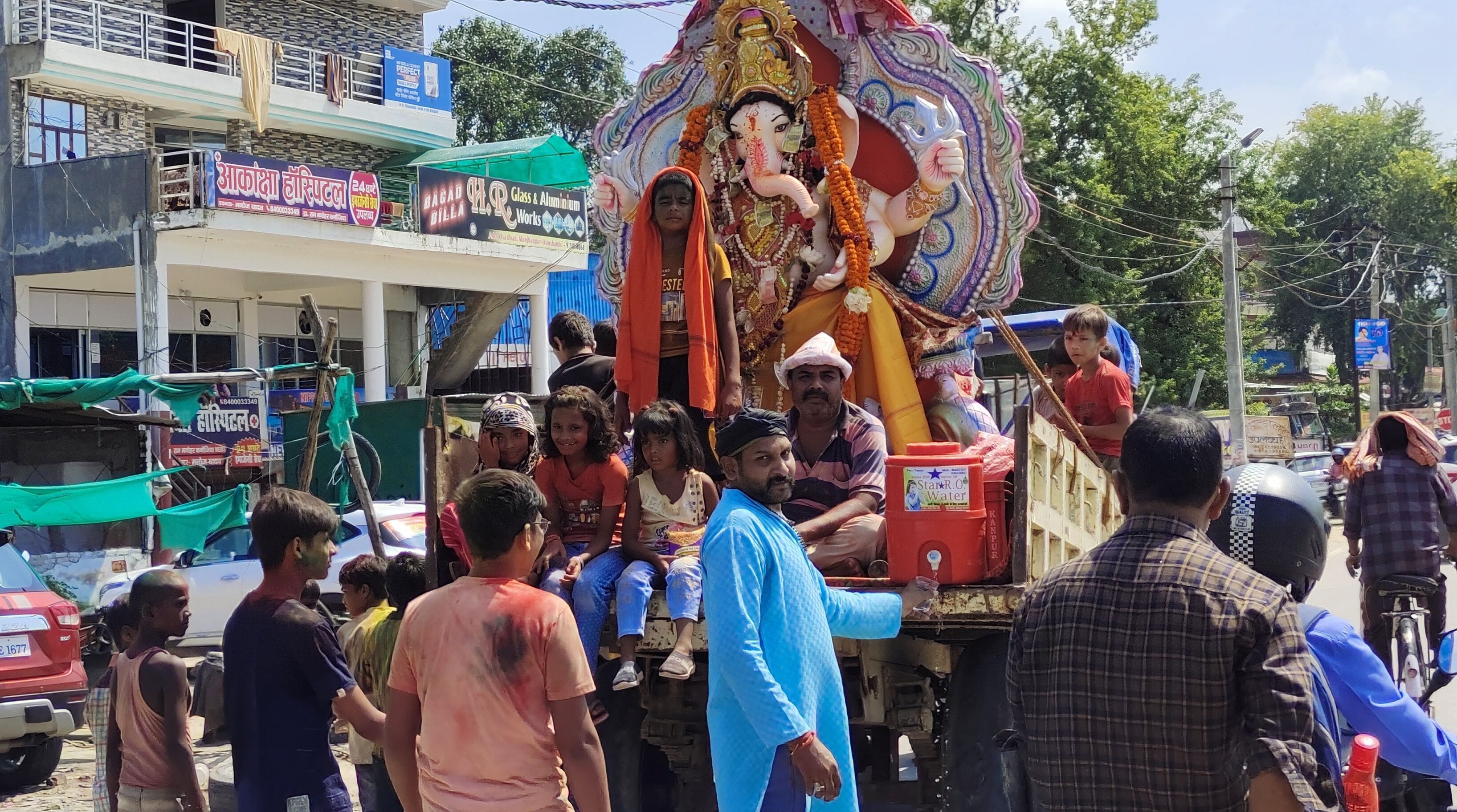 Immersion of Ganesh idol with music Immersion of Ganesh idol with music