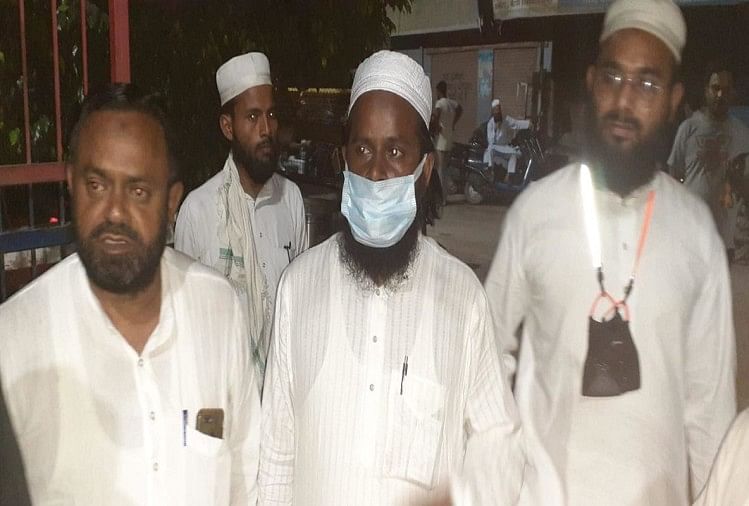 मौलाना के लापता होने पर मचा हड़कंप।